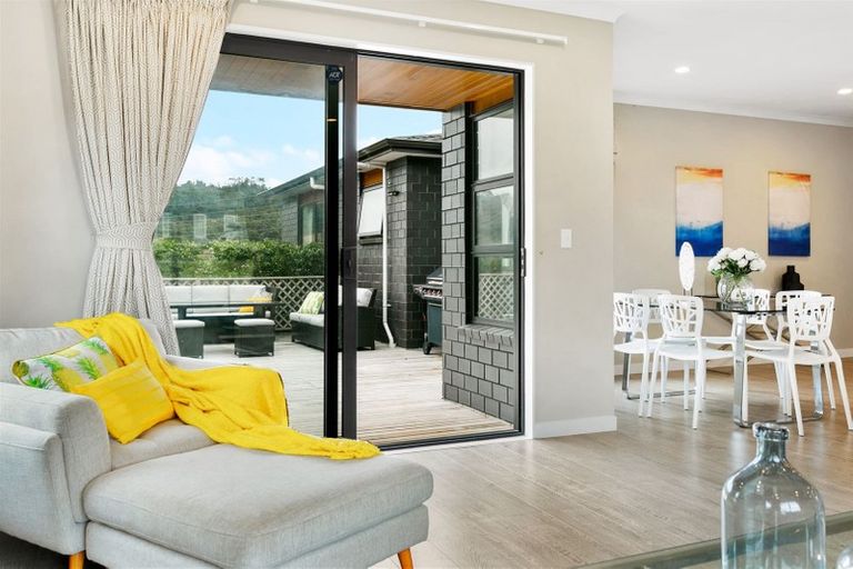 Photo of property in 15 Will Street, Huapai, Kumeu, 0810