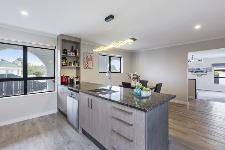 Photo of property in 12 Te Kama Street, Levin, 5510
