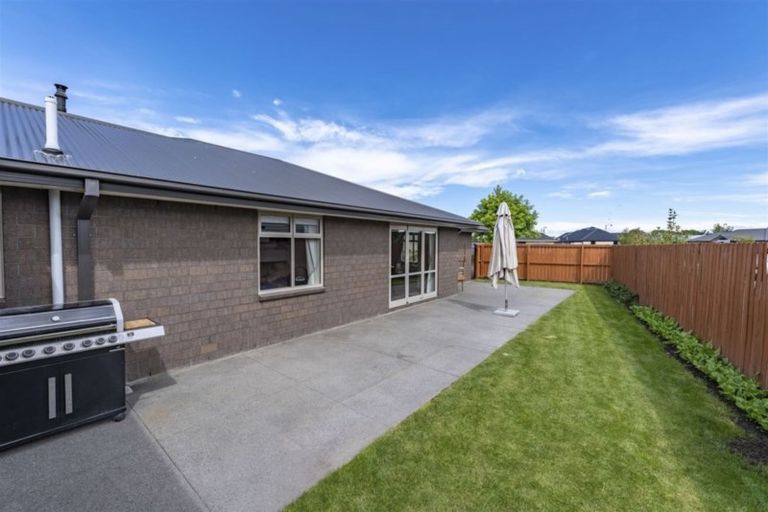 Photo of property in 7 Carradale Avenue, Broomfield, Christchurch, 8042