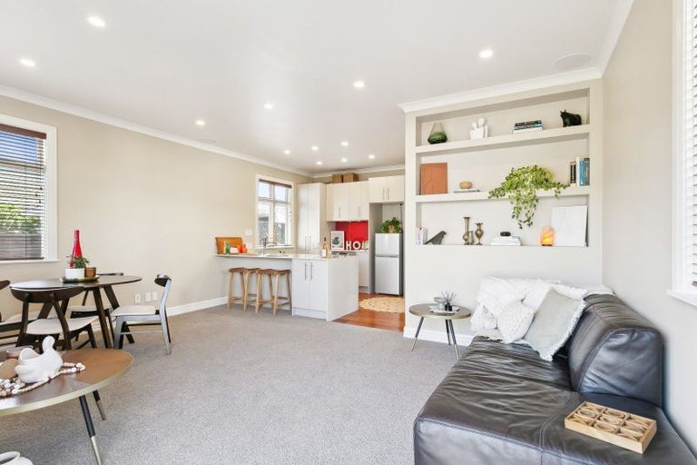 Photo of property in 184 Rongotai Road, Rongotai, Wellington, 6022