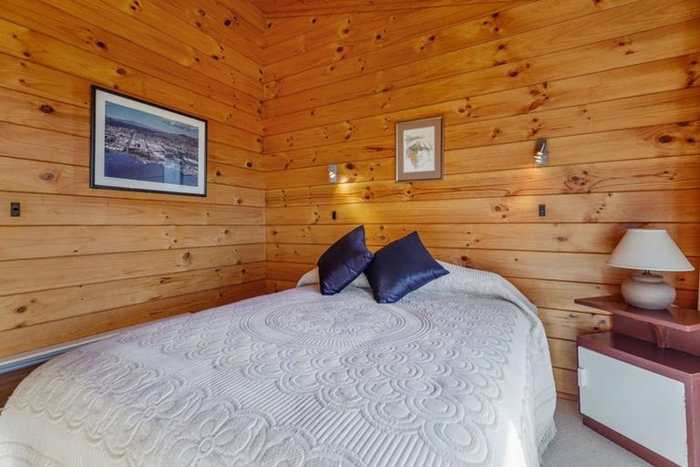 Photo of property in 64 Utuhina Road, Springfield, Rotorua, 3015