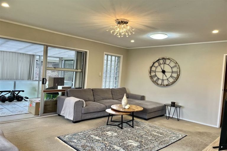 Photo of property in 9 Alaunia Place, Lynfield, Auckland, 1042