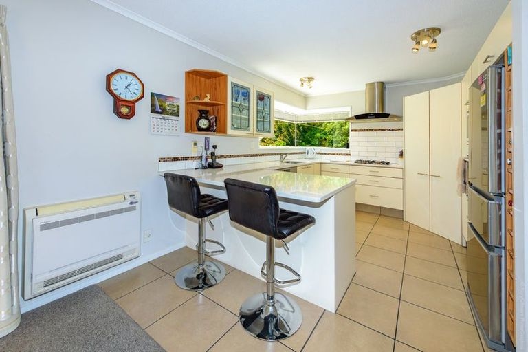 Photo of property in 5 Patricia Place, Harewood, Christchurch, 8051