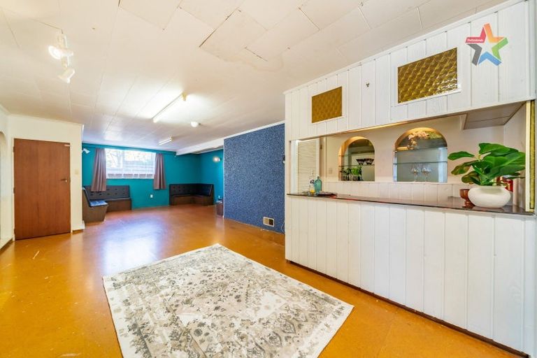 Photo of property in 111 Tirohanga Road, Tirohanga, Lower Hutt, 5010
