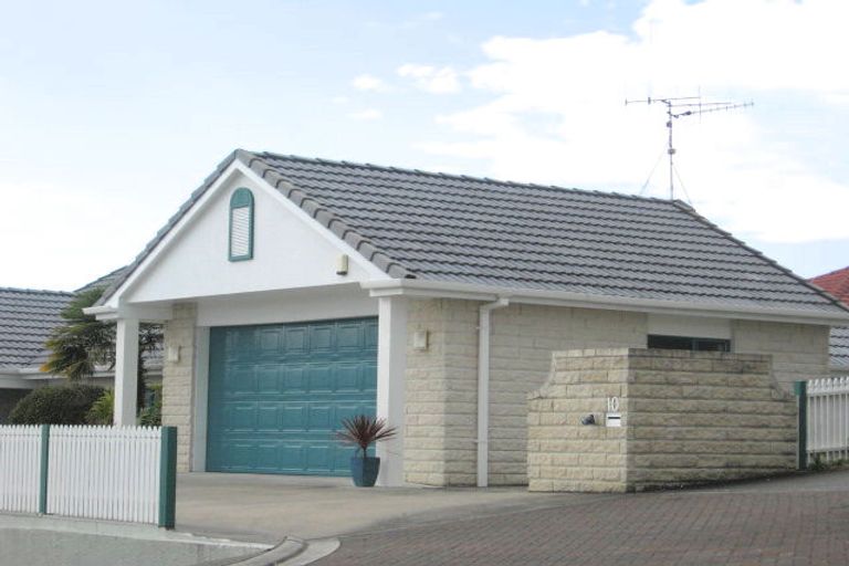 Photo of property in 10 Hadleigh Place, Bethlehem, Tauranga, 3110