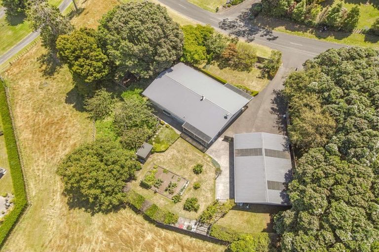 Photo of property in 18 Pickwick Road, Otamatea, Whanganui, 4571