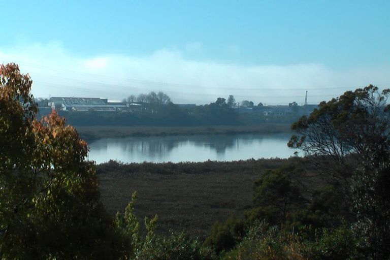 Photo of property in 109a Roberts Road, Te Atatu South, Auckland, 0610