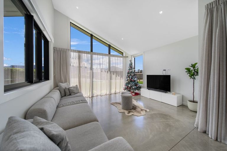 Photo of property in 49 Pukutahi Drive, Te Anau, 9600