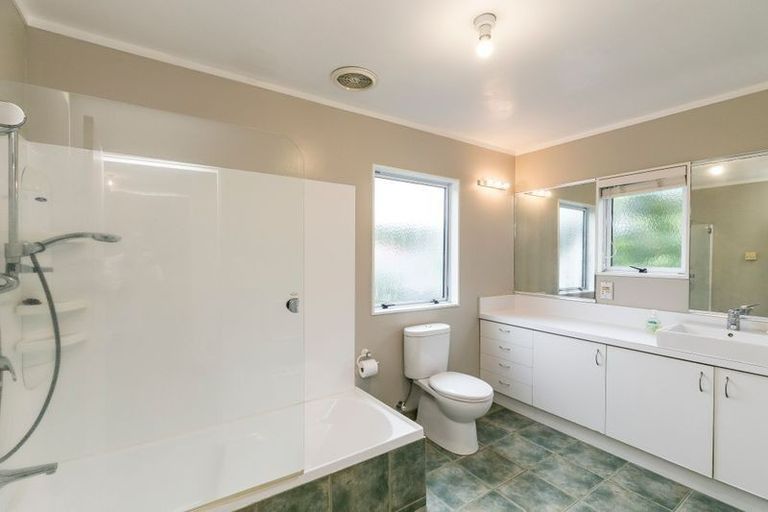 Photo of property in 40a Cashmere Avenue, Khandallah, Wellington, 6035