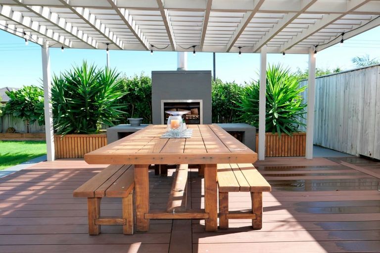 Photo of property in 5 Mahia Lane, Waikanae, 5036