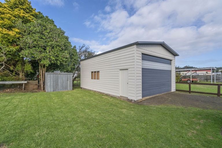 Photo of property in 108 Captain Cook Road, Cooks Beach, Whitianga, 3591