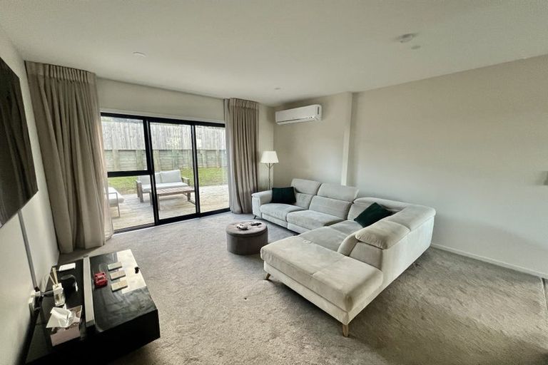 Photo of property in 15 Impatiens Lane, Massey, Auckland, 0614