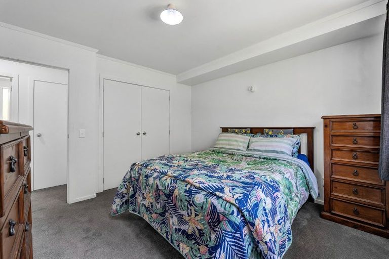 Photo of property in 6a Shaldon Crescent, Blagdon, New Plymouth, 4310