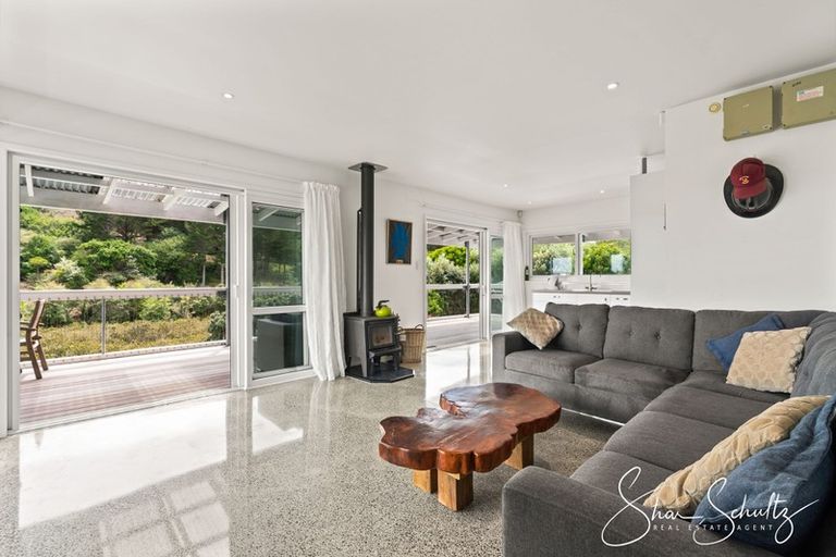 Photo of property in 1122 Whakapirau Road, Whakapirau, Maungaturoto, 0583