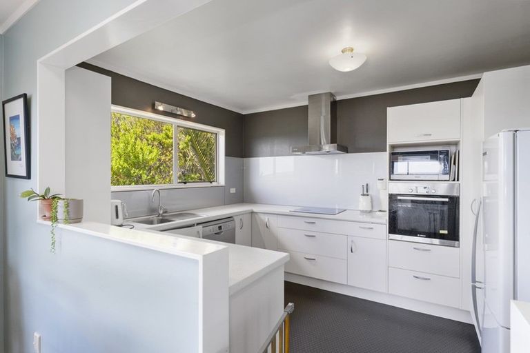 Photo of property in 61 Eskdale Road, Papakowhai, Porirua, 5024