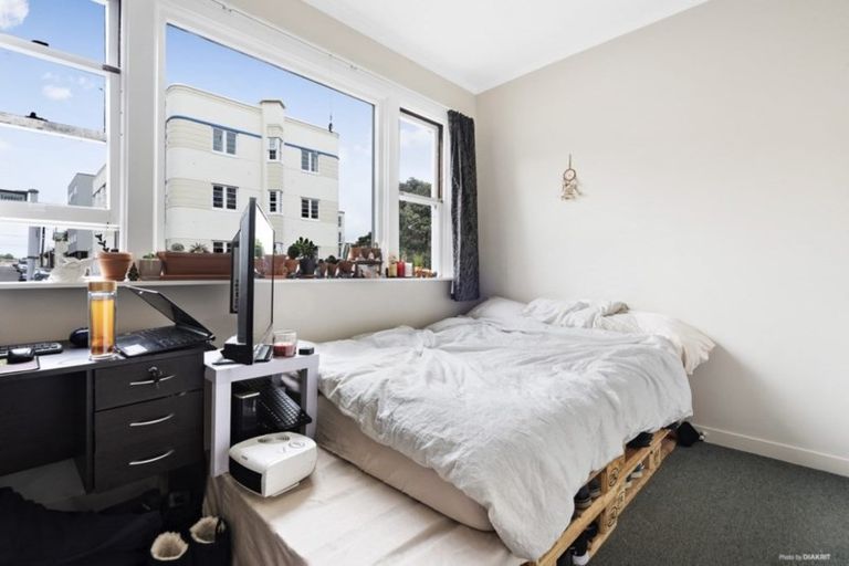 Photo of property in 85 Majoribanks Street, Mount Victoria, Wellington, 6011