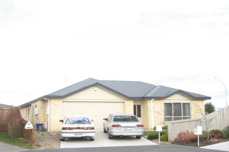 Photo of property in 8 Kingsbury Court, Rototuna North, Hamilton, 3210