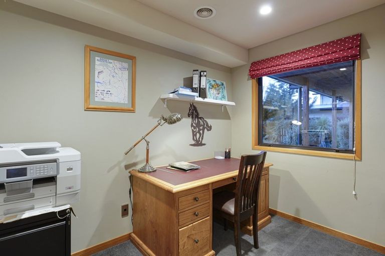 Photo of property in 5 Castalia Drive, Lake Hayes, Queenstown, 9304