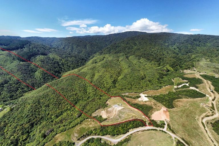 Photo of property in 141 Kaitawa Road, Hautere, Otaki, 5582