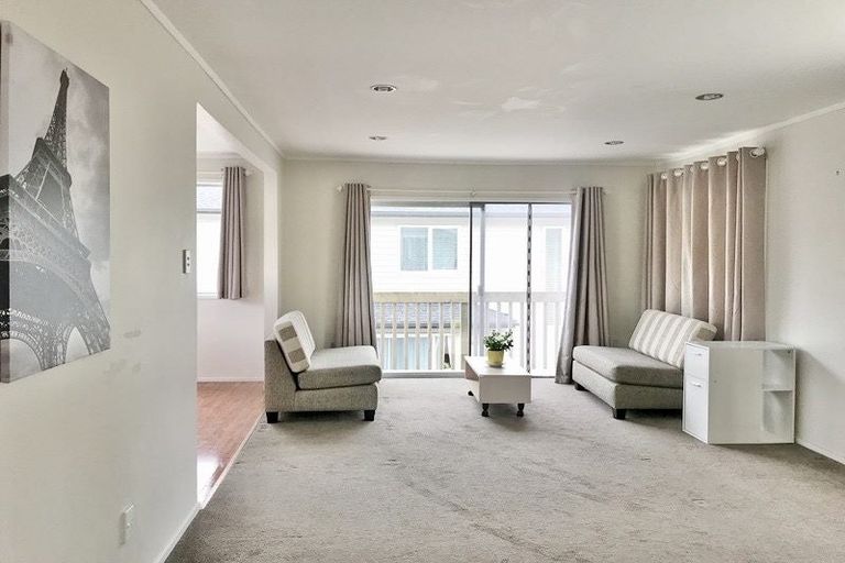 Photo of property in 71 Chartwell Avenue, Glenfield, Auckland, 0629