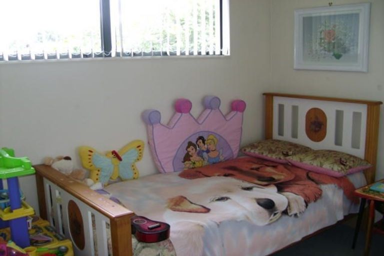 Photo of property in 20 Langana Avenue, Browns Bay, Auckland, 0630