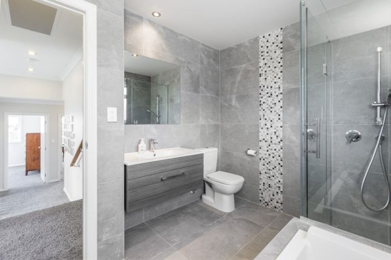 Photo of property in 4 Fig Tree Lane, Silverdale, 0932