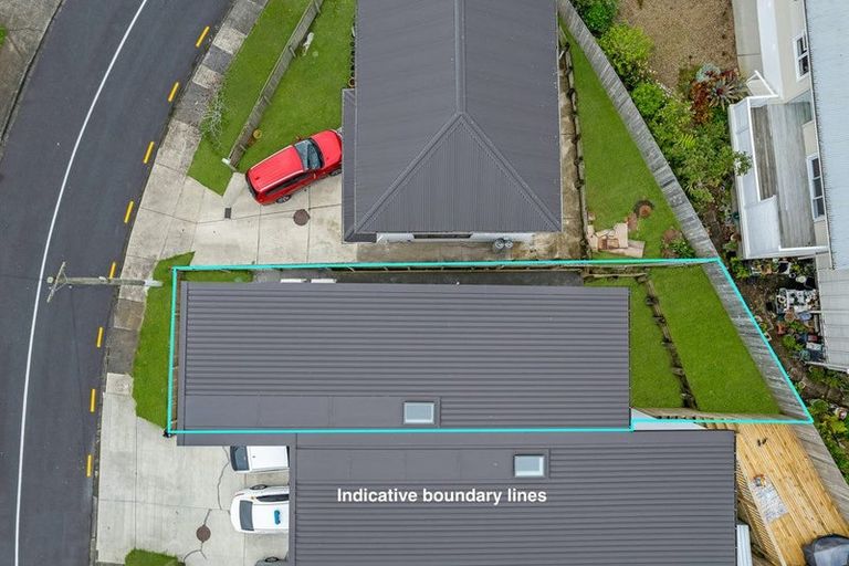 Photo of property in 4/13 Sarona Avenue, Glen Eden, Auckland, 0602