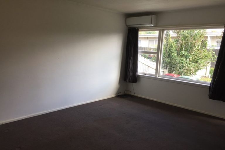 Photo of property in 5/9a Curletts Road, Sockburn, Christchurch, 8042