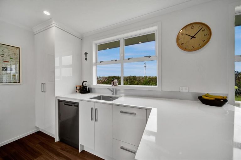 Photo of property in 435 Manawapou Road, Hawera, 4672