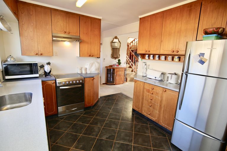 Photo of property in 27 English Street, St Andrews, Hamilton, 3200