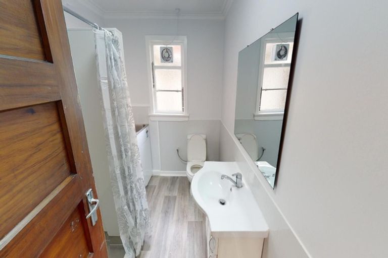 Photo of property in 12 Larsen Court, Roslyn, Palmerston North, 4414