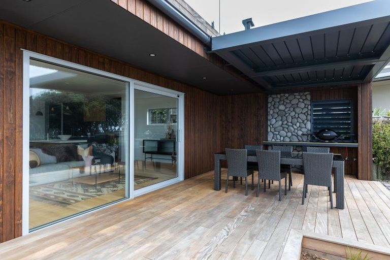 Photo of property in 16b Hine Street, New Plymouth, 4310