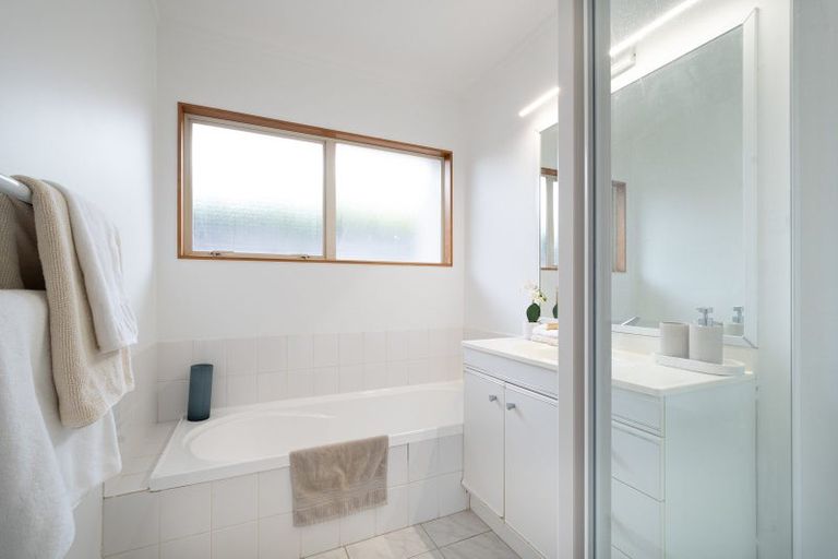 Photo of property in 16 Williams Road, Hobsonville, Auckland, 0618