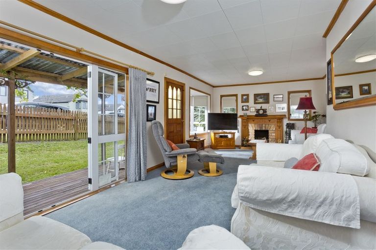 Photo of property in 34 Schnapper Rock Road, Schnapper Rock, Auckland, 0632