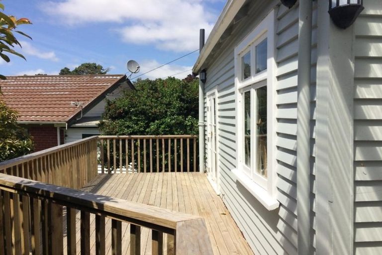 Photo of property in 19 Rothsay Road, Ngaio, Wellington, 6035