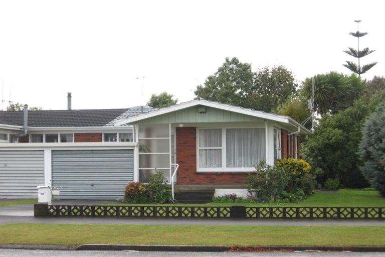 Photo of property in 2/2 New Street, Hamilton East, Hamilton, 3216