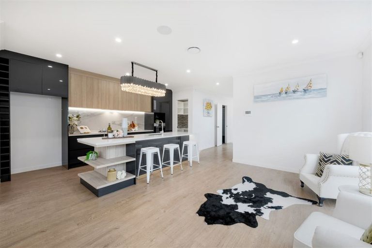 Photo of property in 15 Tiro Street, Flat Bush, Auckland, 2019