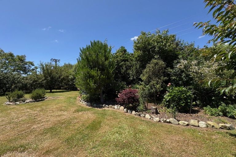 Photo of property in 38 Garth Road, Levin, 5571