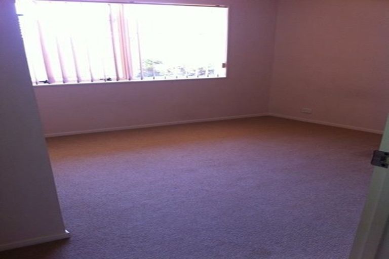 Photo of property in 6 Richfield Crescent, Westgate, Auckland, 0614