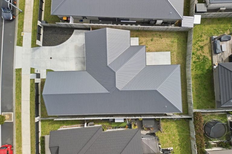 Photo of property in 221 Te Okuroa Drive, Papamoa, 3118