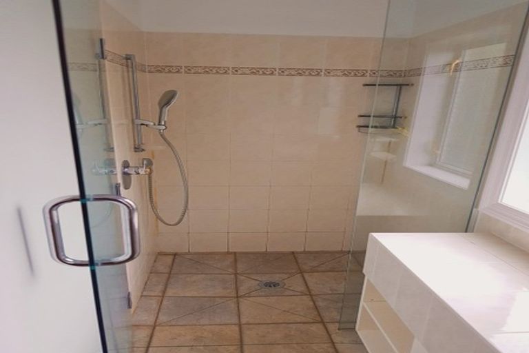 Photo of property in 4 Robieson Street, Roseneath, Wellington, 6011