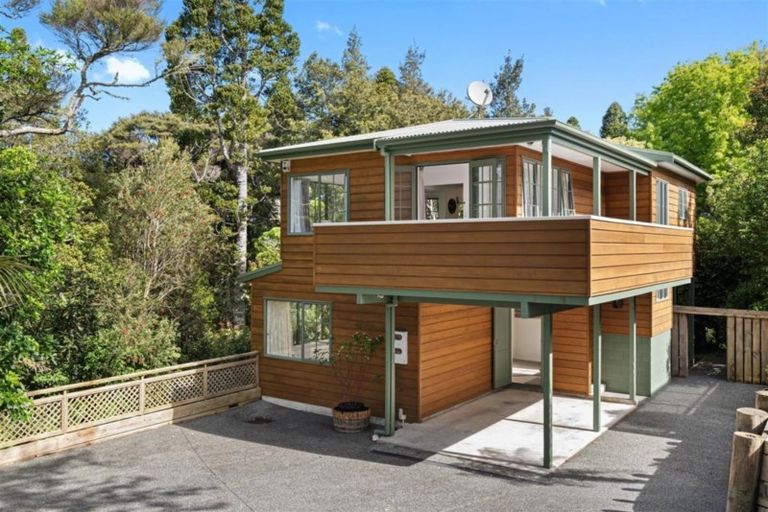 Photo of property in 42a Rangatira Road, Birkenhead, Auckland, 0626