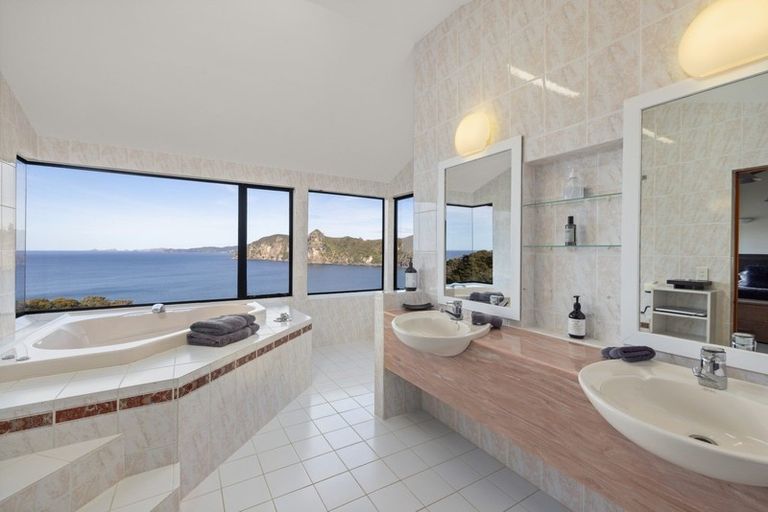 Photo of property in 1025 Taupo Bay Road, Taupo Bay, Mangonui, 0494