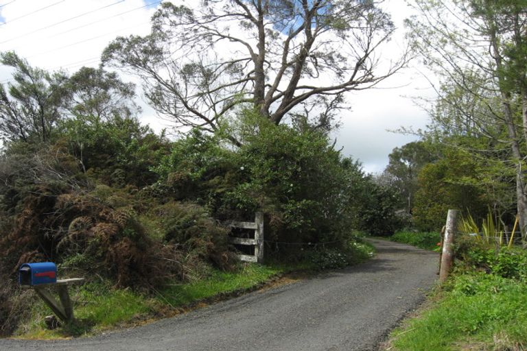 Photo of property in 57 Annett Road, Kumeu, 0891