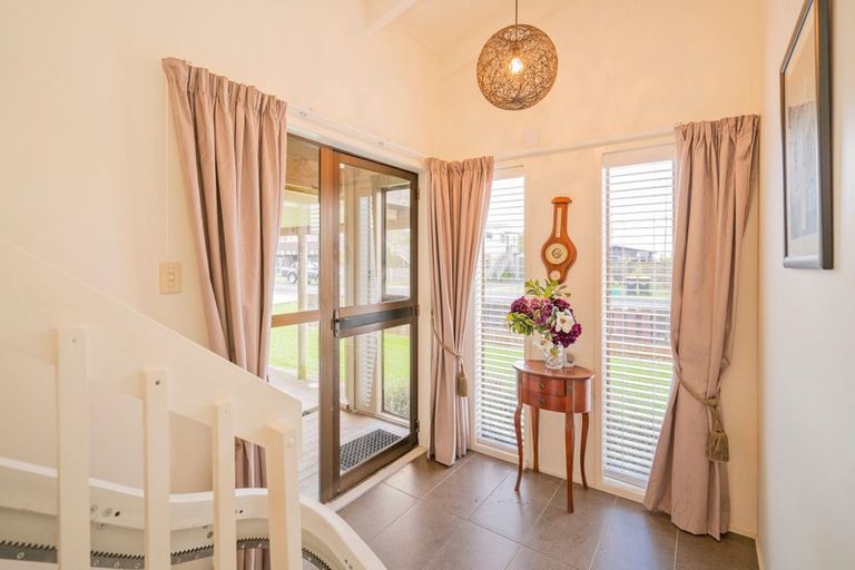 Photo of property in 203 Cook Drive, Whitianga, 3510