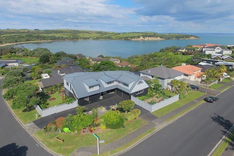 Photo of property in 2 Okoromai Views, Gulf Harbour, Whangaparaoa, 0930