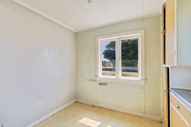Photo of property in 359 Saint Aubyn Street, Moturoa, New Plymouth, 4310