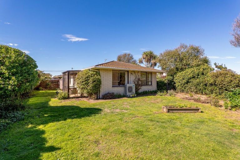 Photo of property in 2/88 Pine Avenue, New Brighton, Christchurch, 8061