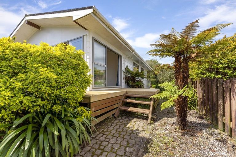 Photo of property in 30 Shanly Street, Brown Owl, Upper Hutt, 5018