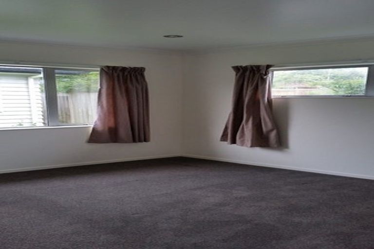 Photo of property in 75a Tabitha Crescent, Henderson, Auckland, 0612